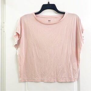 Uniqlo light pink crop top